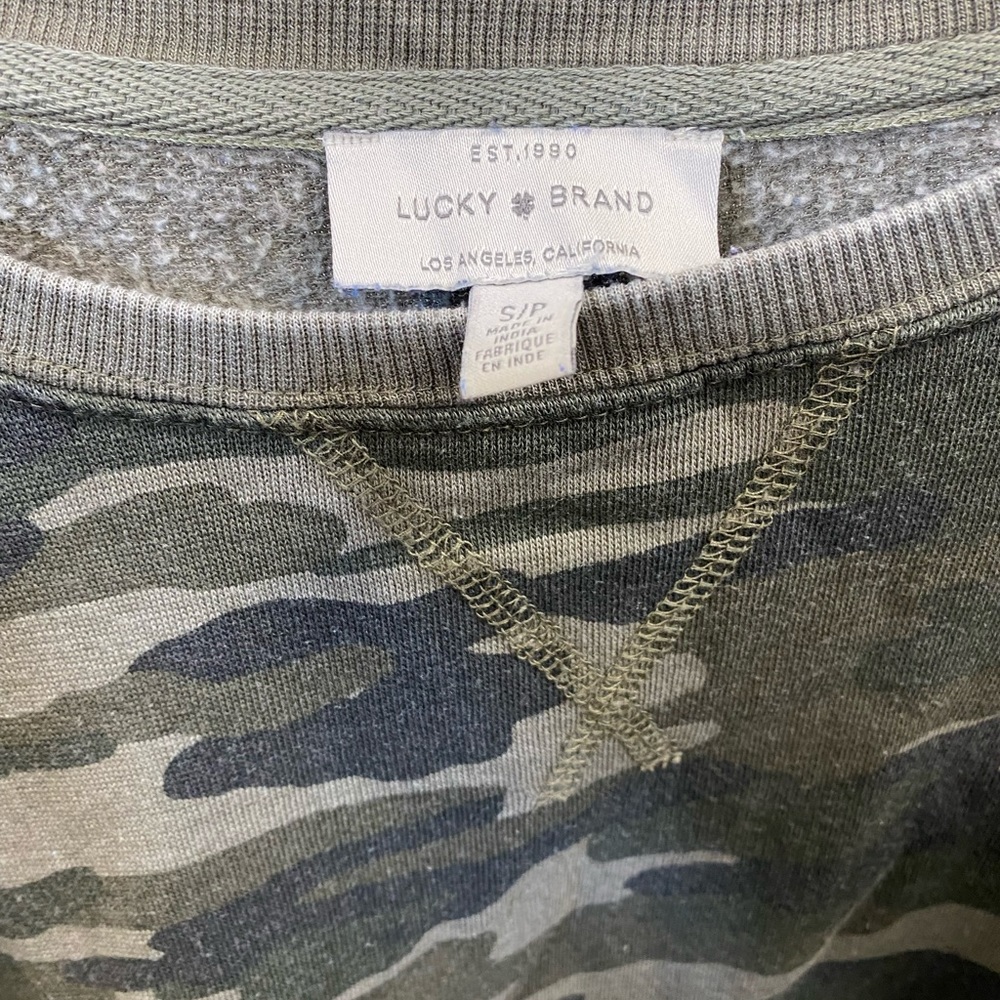 Size small Lucky Brand camo pull over